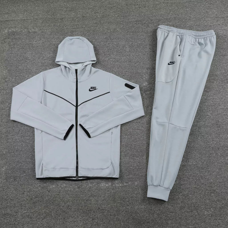 Conjunto Nike Sportswear Tech Fleece Cinza