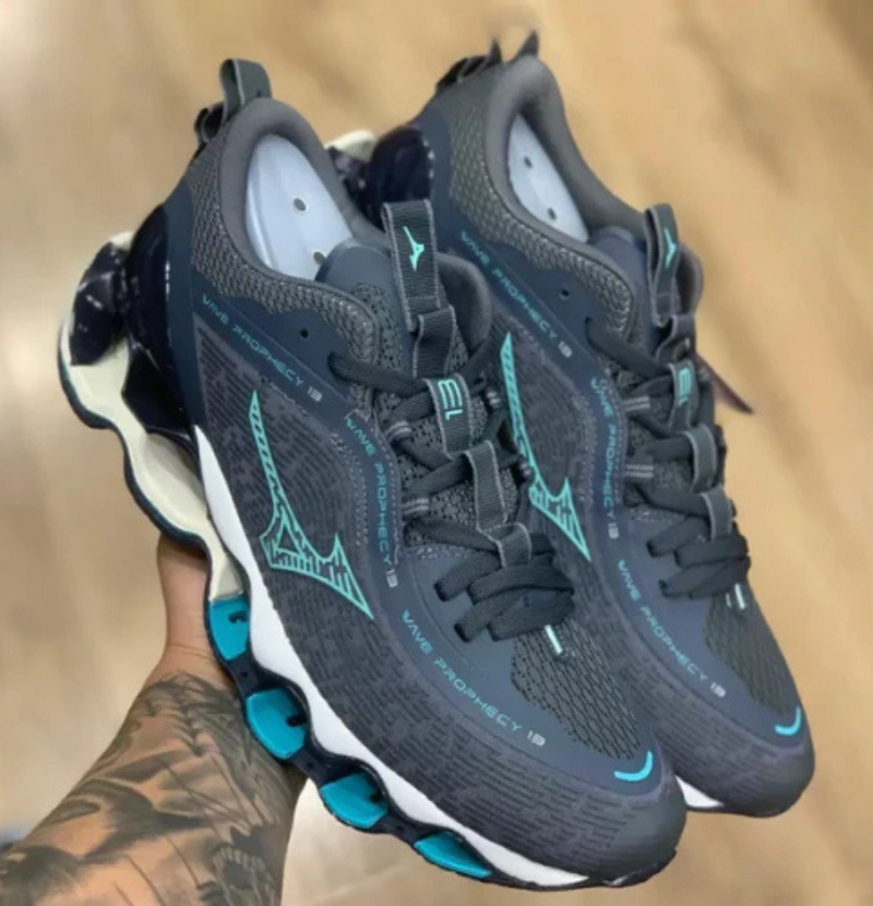 Mizuno Wave Prophecy 13