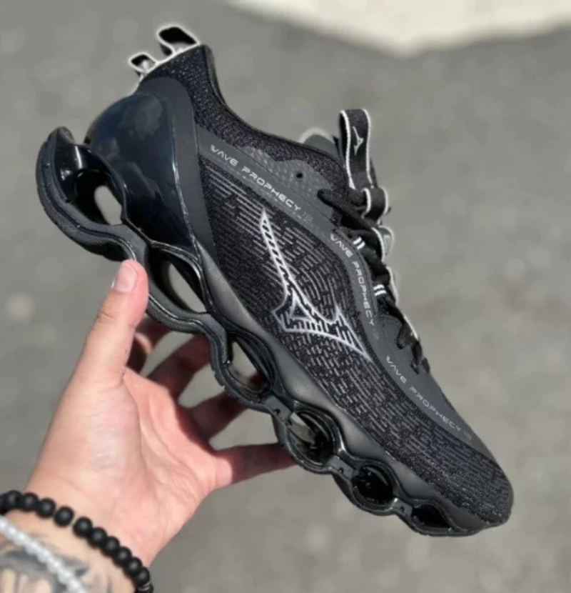 Mizuno Wave Prophecy 13