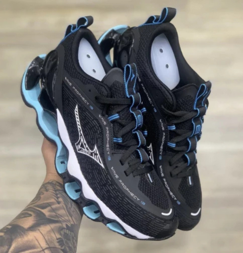Mizuno Wave Prophecy 13