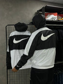 Jaqueta Nike Letter Sportswear Windrunner