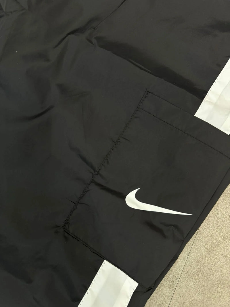 CALÇA NIKE SPORTWEAR 2025
