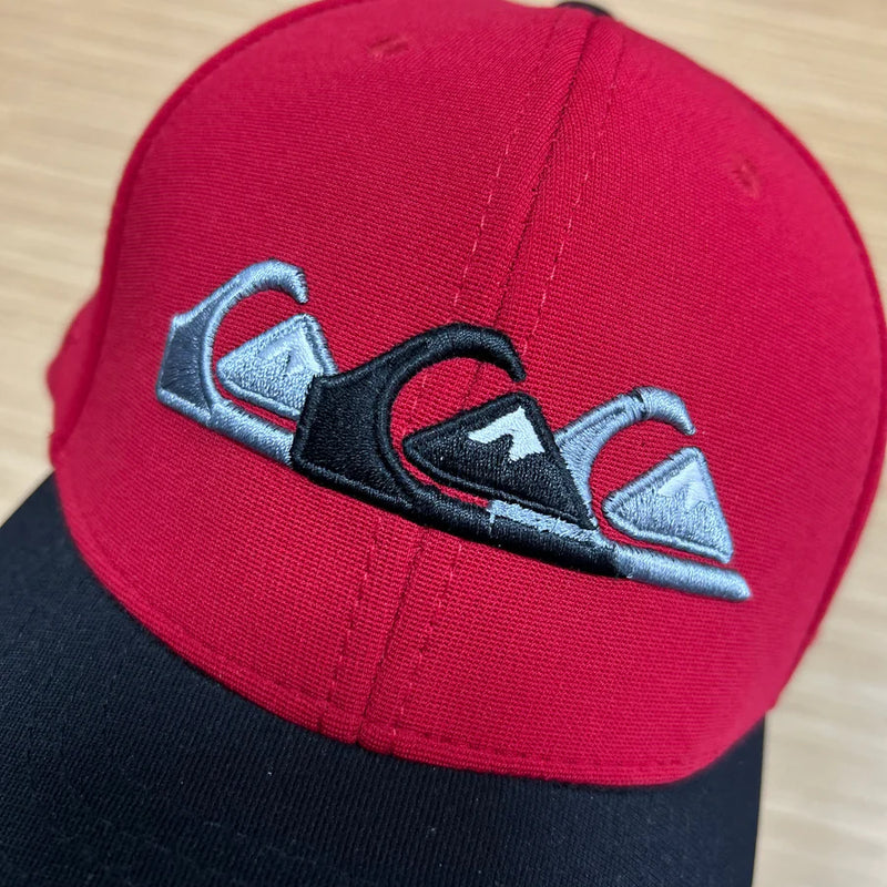 Boné Quik Vermelho e Preto