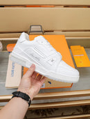 LV *Trainer - White