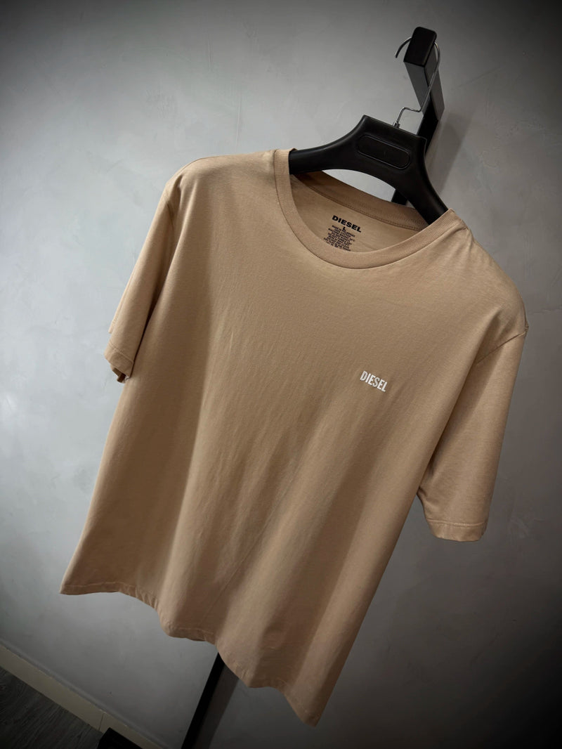 Camisa Diesel Basic | Logo peq. no peito - Importada Chinesa (Bege)