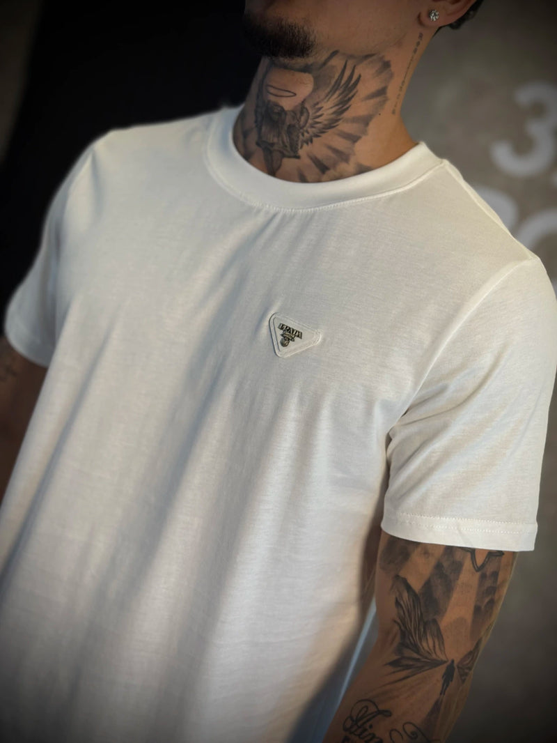 Camisa Prada Logo Metal - Importada - Branca