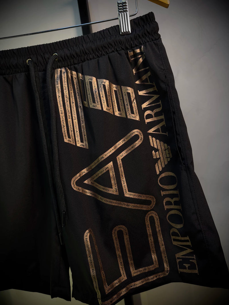 Short ARMANI - Preto com EA7 Dourado