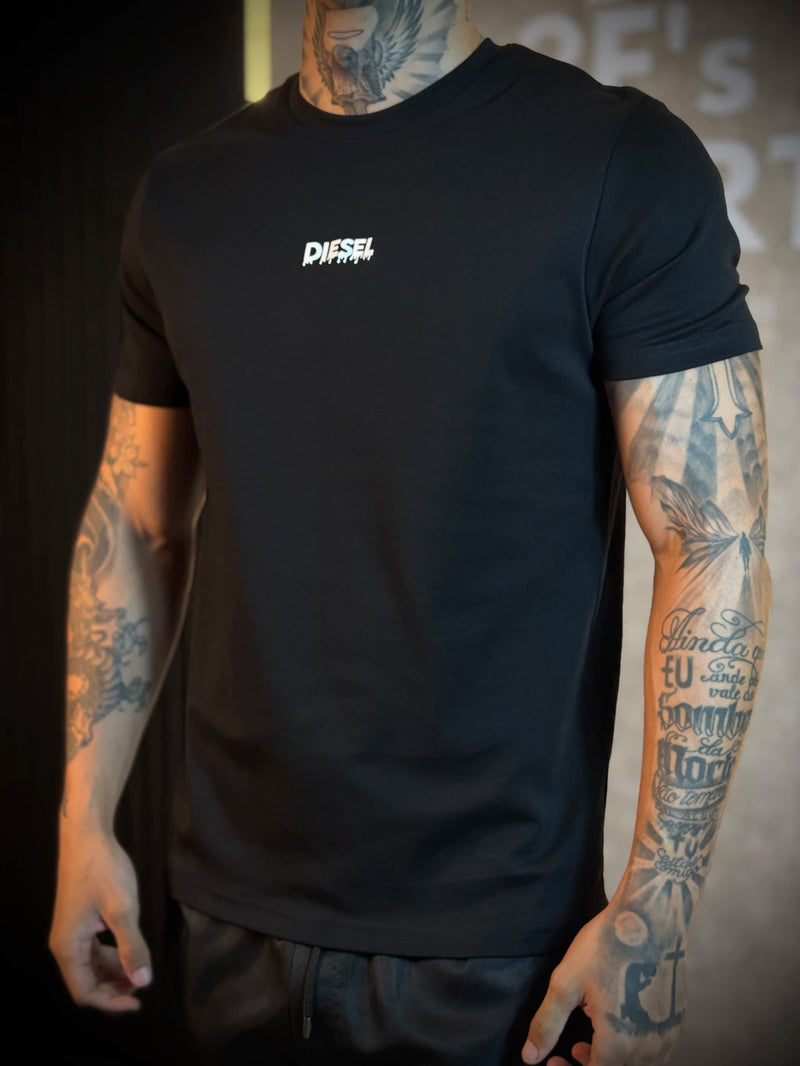 Camisa Diesel Logo Frontal Estampa Costas - Preta
