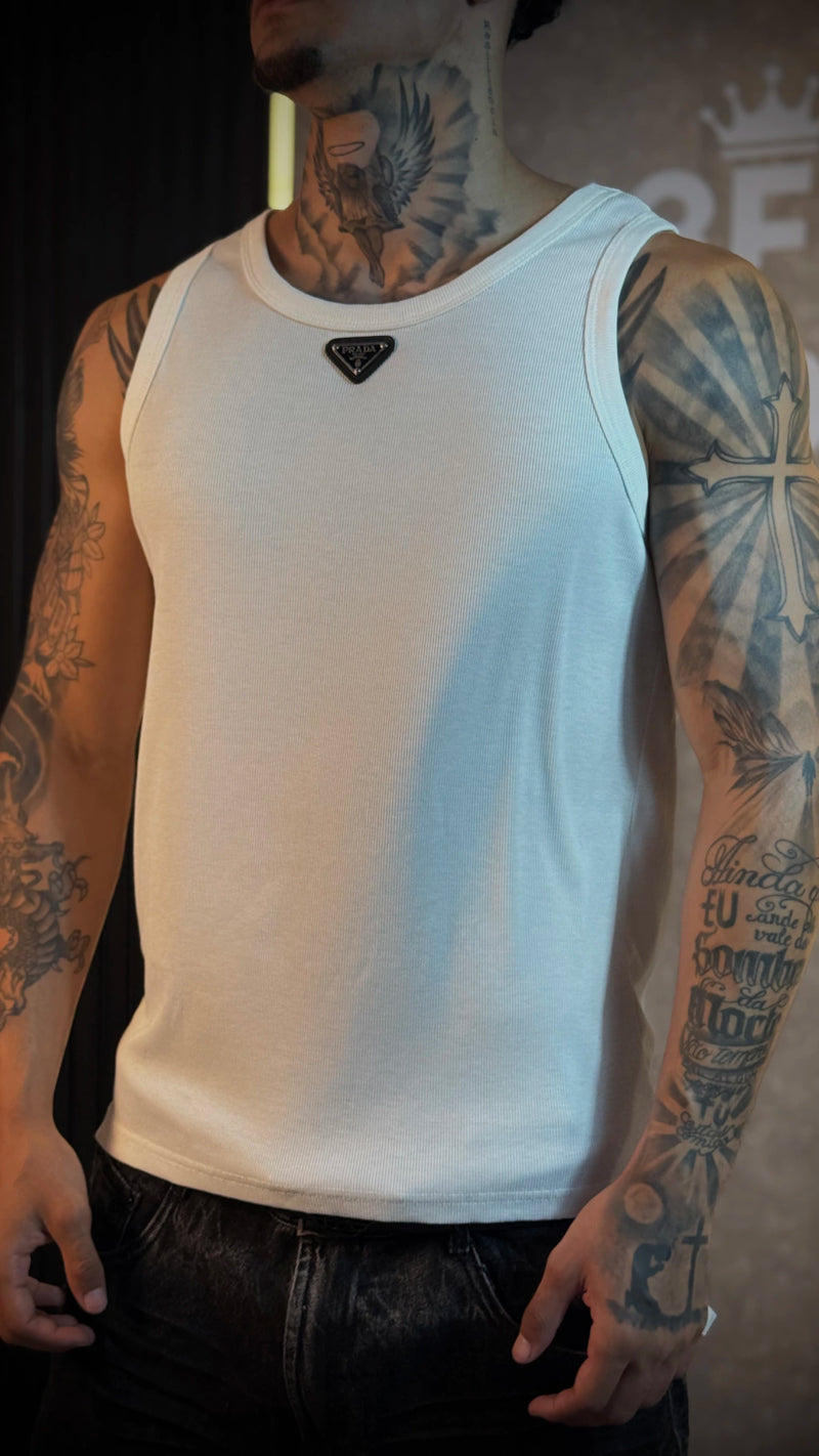 Regata Canelada Prada Logo frontal - Importada - Branca