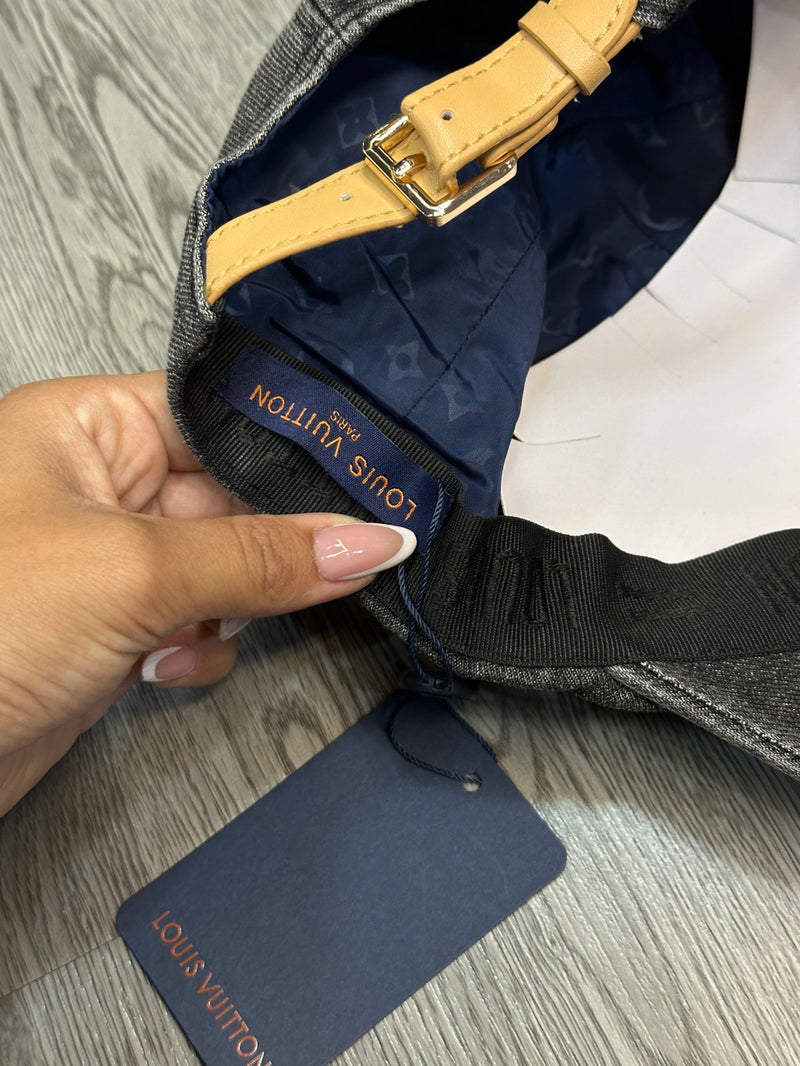 Boné Importado Louis Vuitton LV - Jeans Grafitte