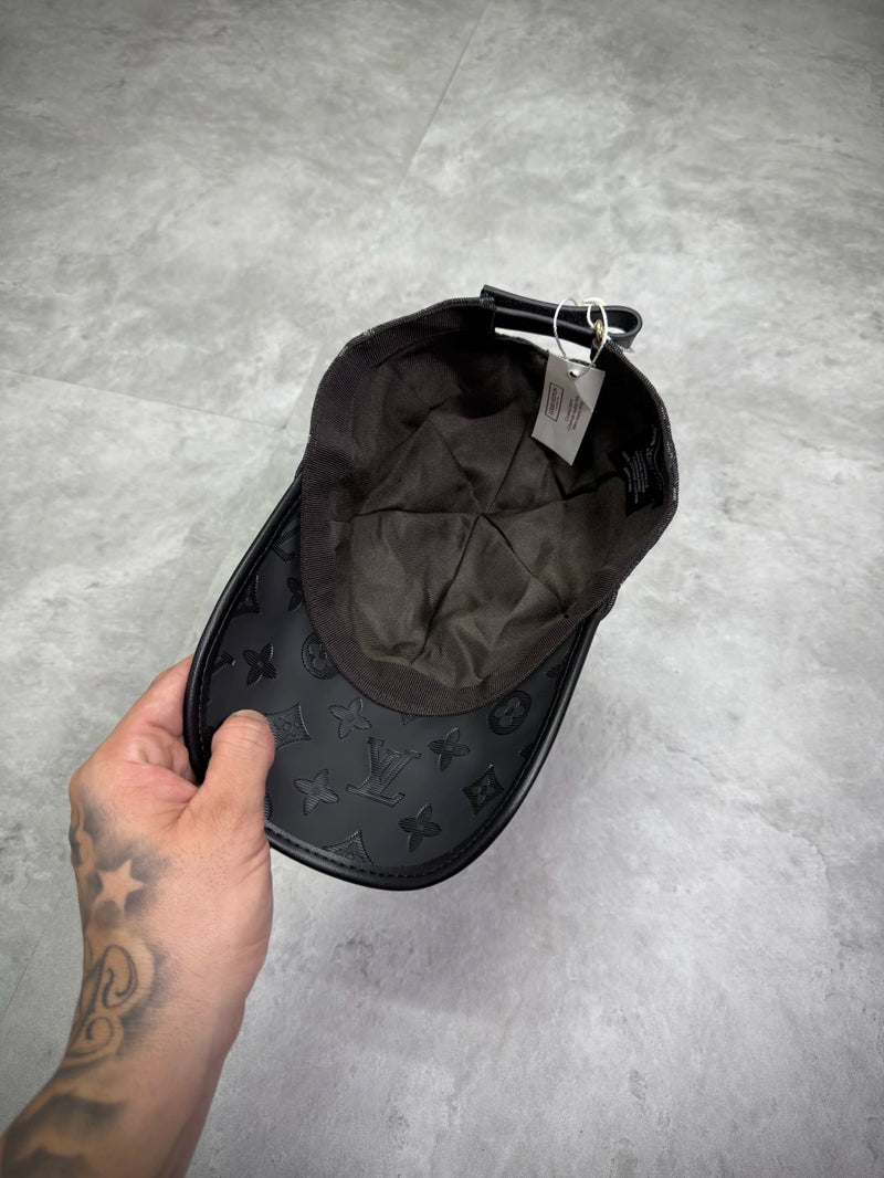 Boné LV Jeans | Aba de Couro Símbolos - Preto