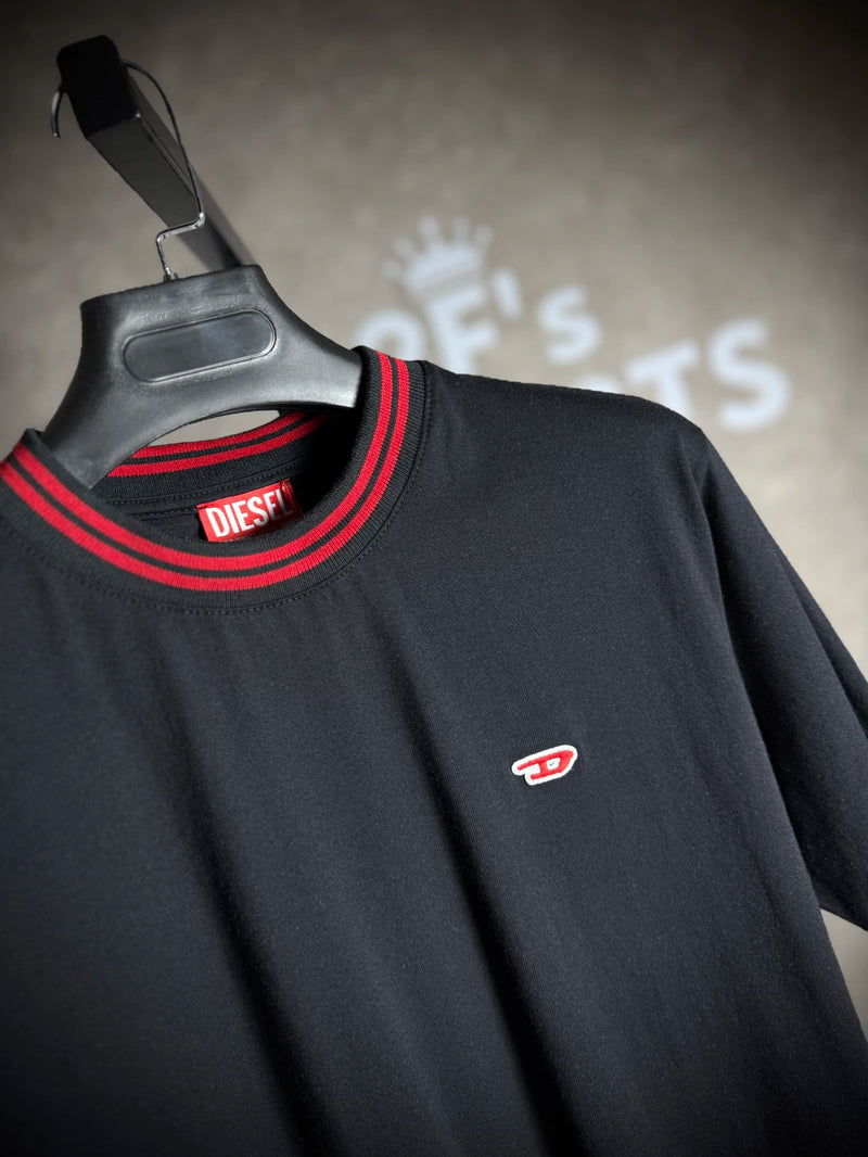 Camisa Diesel Logo Básico Detalhe Gola - Preta