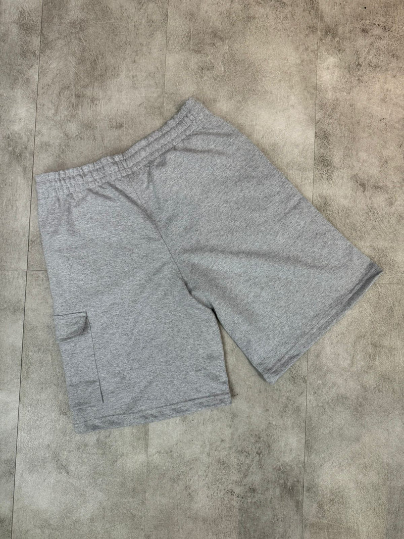 BERMUDA NIKE CLUB CINZA CARGOBERMUDA NIKE CLUB CINZA CARGO