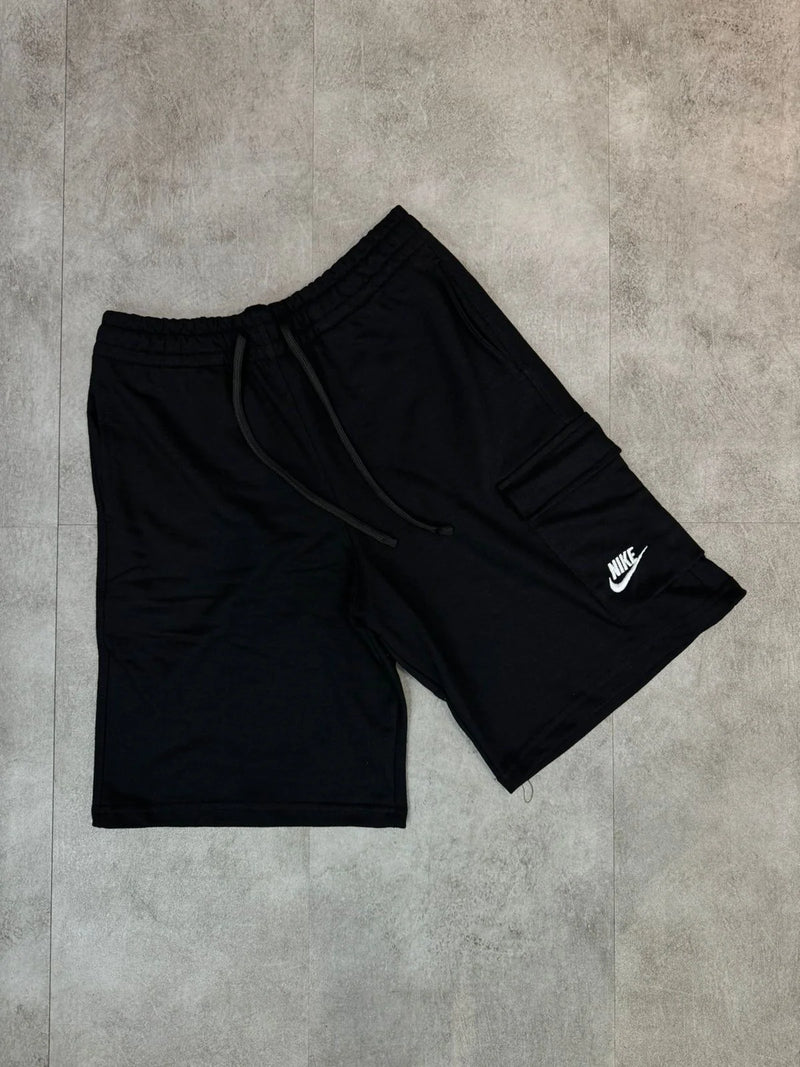 BERMUDA NIKE CLUB PRETA CARGO